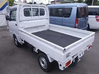 NISSAN CLIPPER TRUCK