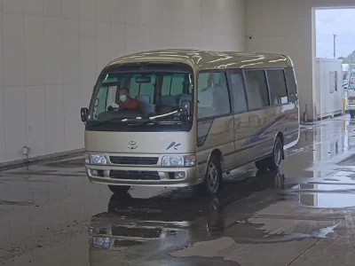 TOYOTA COASTER