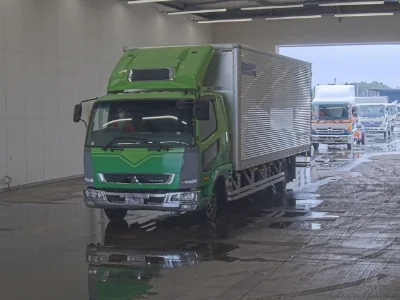 MITSUBISHI FUSO FIGHTER