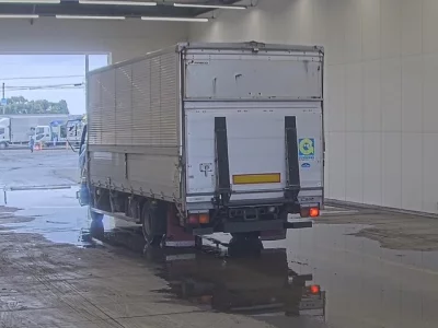 MITSUBISHI FUSO FIGHTER
