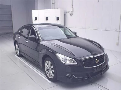 NISSAN FUGA