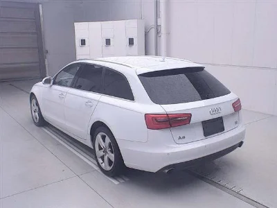 AUDI A6 AVANTE