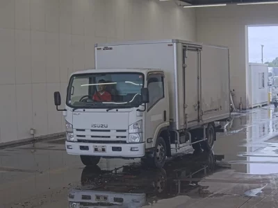 ISUZU ELF
