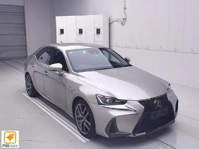 LEXUS IS
