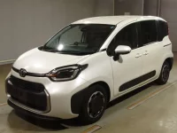 Цена авто Toyota Sienta с аукционов Японии, номер кузова MXPL10G, пробег 20 000, оценка 3