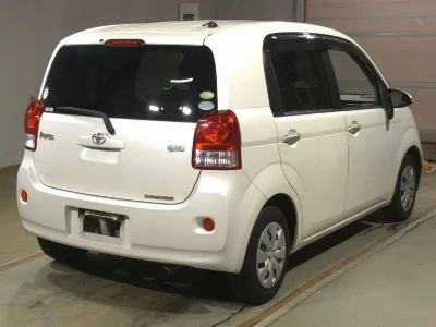 TOYOTA PORTE