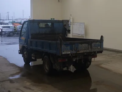 MITSUBISHI CANTER