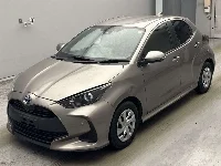 Цена авто Toyota Yaris с аукционов Японии, номер кузова MXPH10, пробег 120 000, оценка 6