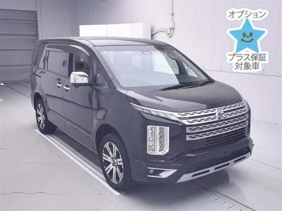 MITSUBISHI DELICA D5