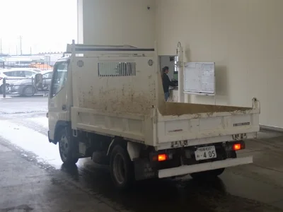 MITSUBISHI CANTER
