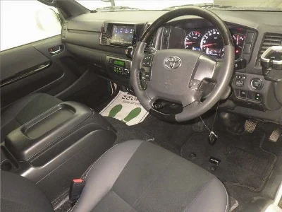 TOYOTA REGIUS ACE VAN