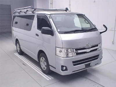 TOYOTA REGIUS ACE VAN