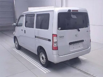 TOYOTA TOWN ACE VAN