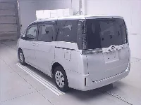 Цена авто Toyota Voxy с аукционов Японии, номер кузова ZRR80G, пробег 66 000, оценка 2