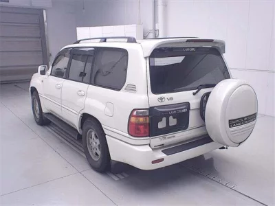 TOYOTA LAND CRUISER