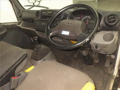 TOYOTA DYNA