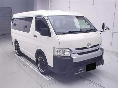 TOYOTA HIACE