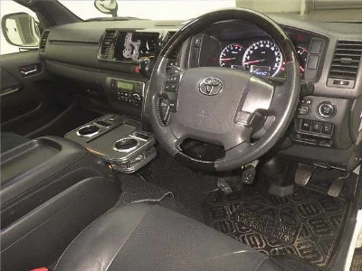 TOYOTA REGIUS ACE VAN