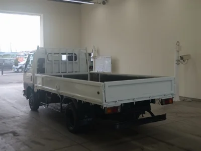 MITSUBISHI CANTER