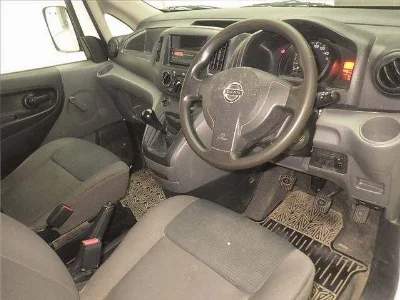 NISSAN NV200