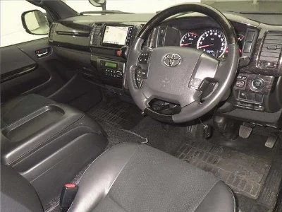 TOYOTA REGIUS ACE VAN