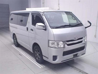 TOYOTA REGIUS ACE VAN