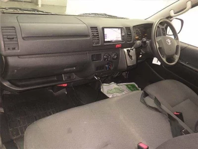 TOYOTA REGIUS ACE VAN