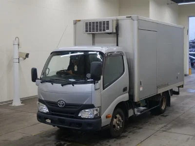 TOYOTA DYNA
