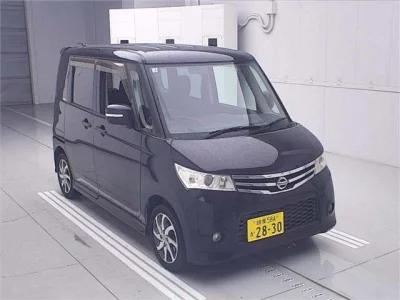NISSAN ROOX