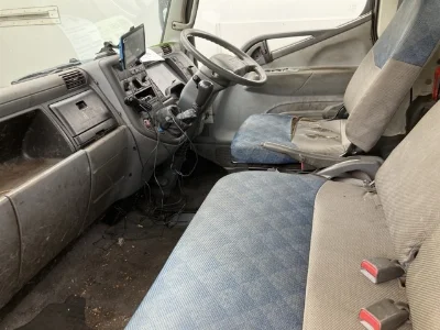 MITSUBISHI CANTER