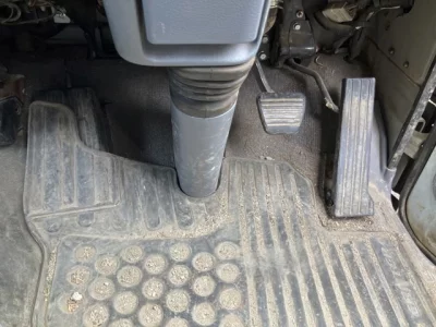 MITSUBISHI CANTER