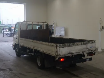 TOYOTA DYNA