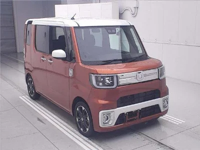 DAIHATSU WAKE