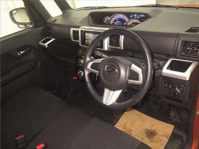DAIHATSU WAKE