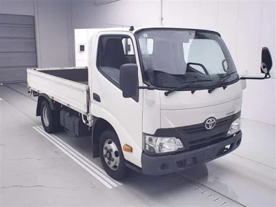 TOYOTA DYNA