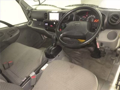 TOYOTA DYNA