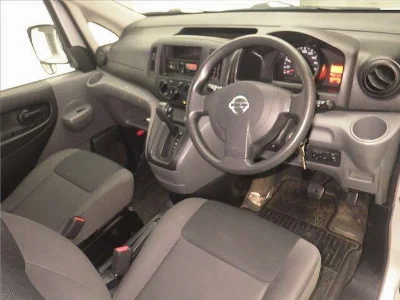 NISSAN NV200