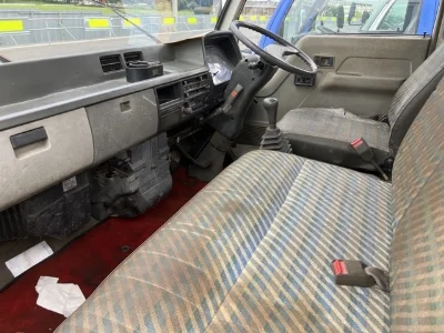 MITSUBISHI CANTER
