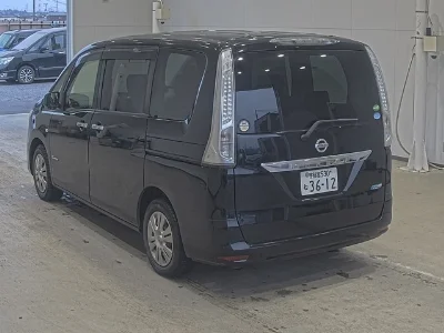 NISSAN SERENA