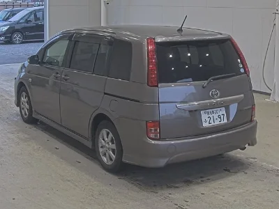 TOYOTA ISIS