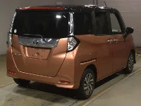 Цена авто Toyota Roomy с аукционов Японии, номер кузова M900A, пробег 87 000, оценка 8