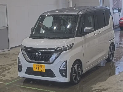 NISSAN ROOX