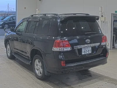 TOYOTA LAND CRUISER