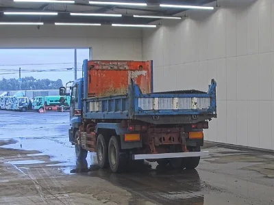 ISUZU GIGA