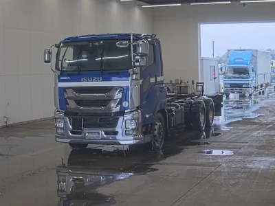 ISUZU GIGA