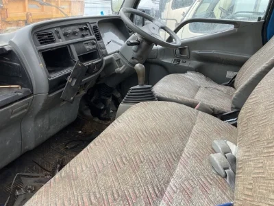 MITSUBISHI CANTER