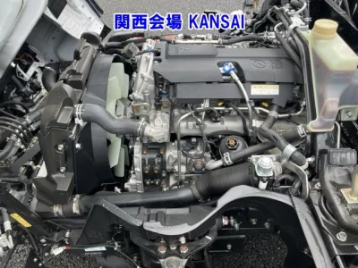 MITSUBISHI CANTER