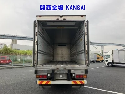 MITSUBISHI FUSO SUPER GREAT