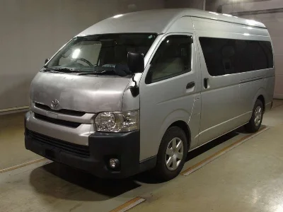 TOYOTA HIACE