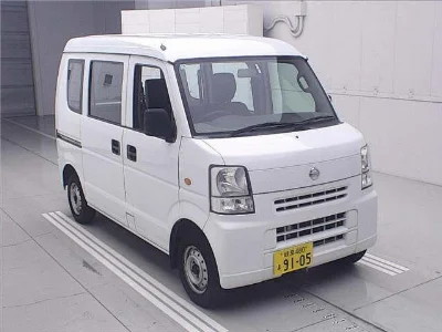 NISSAN CLIPPER VAN